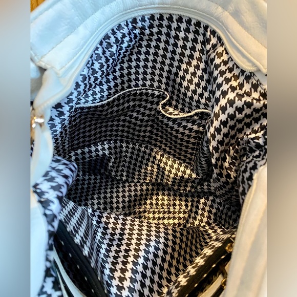 NWOT EMILY RHINESTONE STRIPE HOBO BAG - Picture 13 of 14